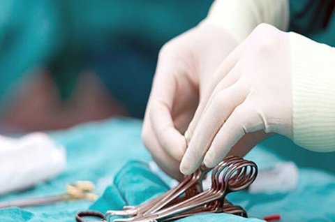عمل جراحی بسته شکستگی لگن برای اولین بار در کاشان