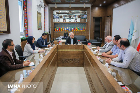 دیدار اعضای انجمن کلیمیان با شهردار اصفهان