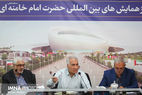 بازدید شهردار اصفهان از پروژه سالن اجلاس