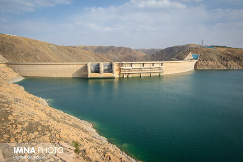 ذخیره سد زاینده رود به ۵۹۳ میلیون مترمکعب رسید/ اتمام توزیع آب کشاورزی تا ۱۵ خرداد