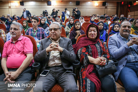 پوران درخشنده: مشتاقم در رویای فیلمسازان نوجوان سهیم باشم