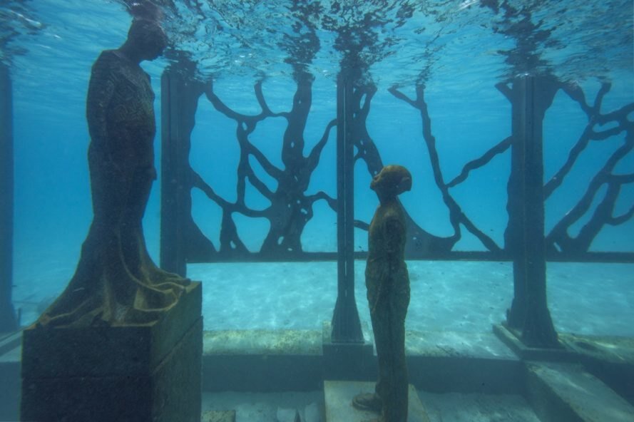 پیام مجسمه‌های غرق شده مالدیو