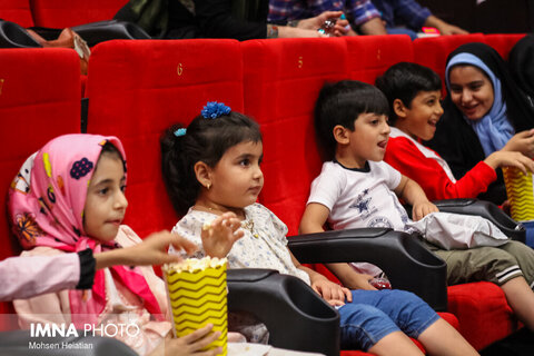 جشنواره فیلم‌های کودک و نوجوان در منطقه ۱۲ شهرداری اصفهان 