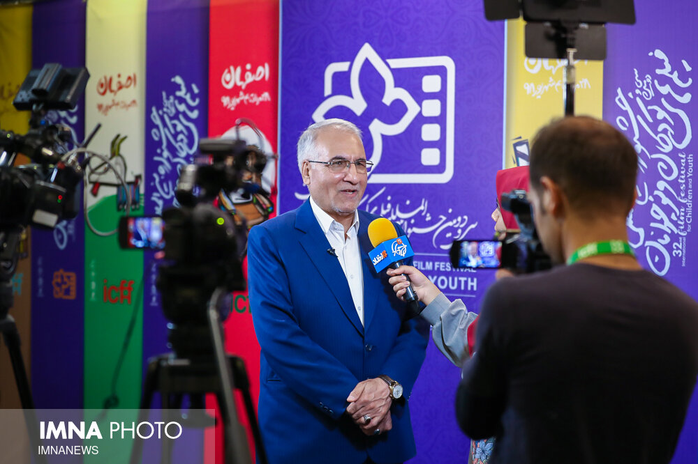 حضور شهردار اصفهان در برنامه تلویزیونی باغ پروانه ها