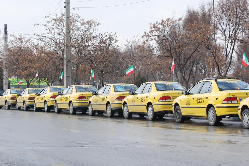 آغاز مرحله نهایی توزیع روکش صندلی رایگان بین رانندگان تاکسی در اصفهان