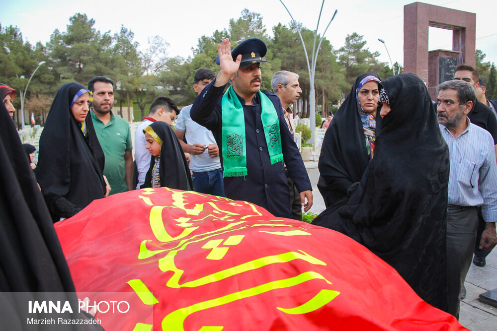 پرچم متبرک امام حسین در اصفهان