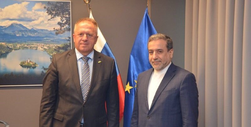 ملاقات عراقچی با وزیر توسعه اقتصادی و فنآوری اسلوونی