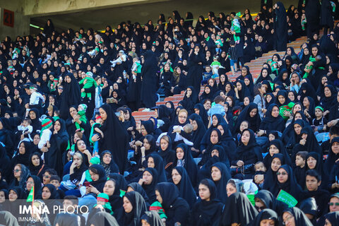 همایش شیرخوارگان حسینی در استادیوم آزادی