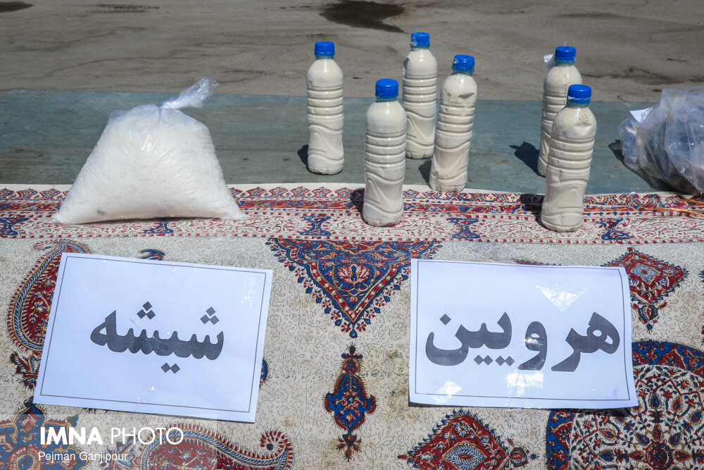 محموله یک‌تنی مواد مخدر در اصفهان کشف شد/ قاچاقچیان قصد ترانزیت از وسط کویر داشتند