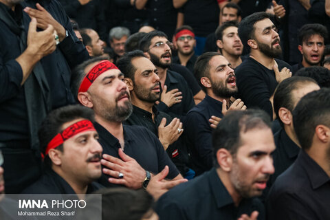 مراسم تاسوعای حسینی در امامزاده هارونیه اصفهان