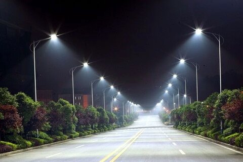اجرای پروژه‌ ارتقای نورپردازی معابر در مناطق کم‌برخوردار 