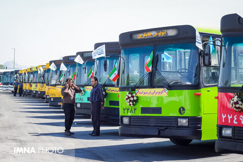 آیین بهره برداری از ۶۰ دستگاه اتوبوس بازسازی شده