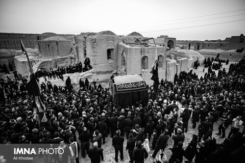 مراسم عزاداری زارخاک در روستای قورتان