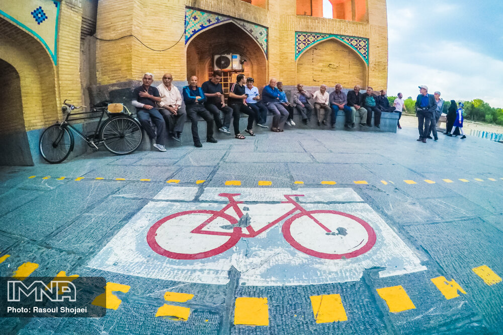 Isfahan approved safety rules for cyclists