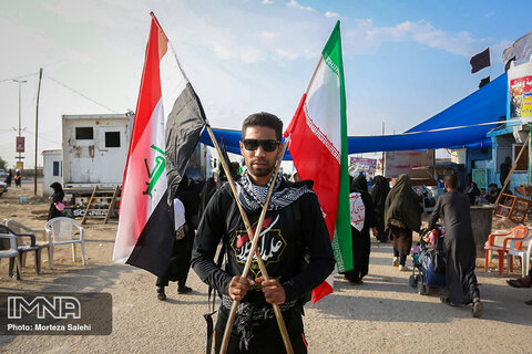 پیاده روی اربعین نشاندهنده دوستی و مودت عمیق ایرانی ها و عراقی هاست