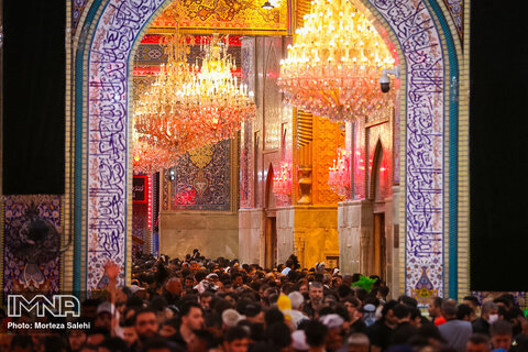 Muslims reached to holy shrine of Imam Hussain
