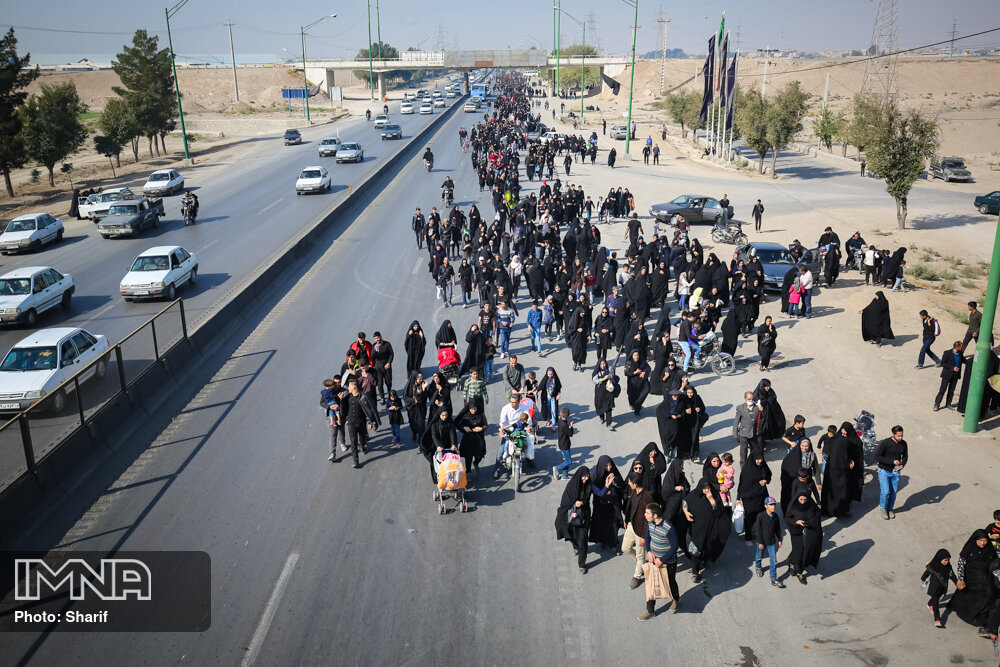 ۳۵۰ هزار نفر از زائران اربعین از مرز مهران وارد کشور شدند