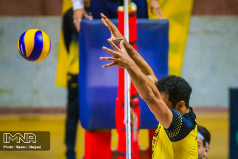 تیم ملی والیبال ایران صدر نشینی را حفظ کرد