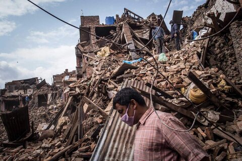 توزیع ۴ هزار دستگاه چادر در بین زلزله‌زدگان قطور