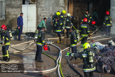 آتش‌سوزی در کارخانه الیاف
