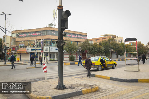 خسارت نا آرامی ها در اصفهان به چراغ های راهنمایی و رانندگی