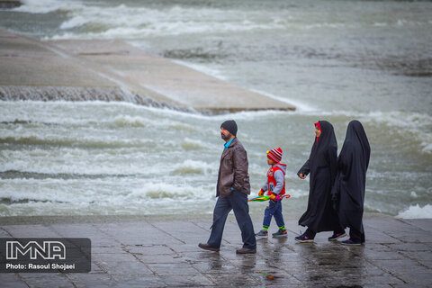 باران پاییزی در اصفهان