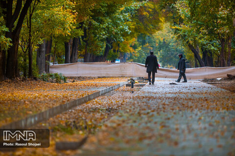 هوای اصفهان از یکشنبه پاییزی می‌شود