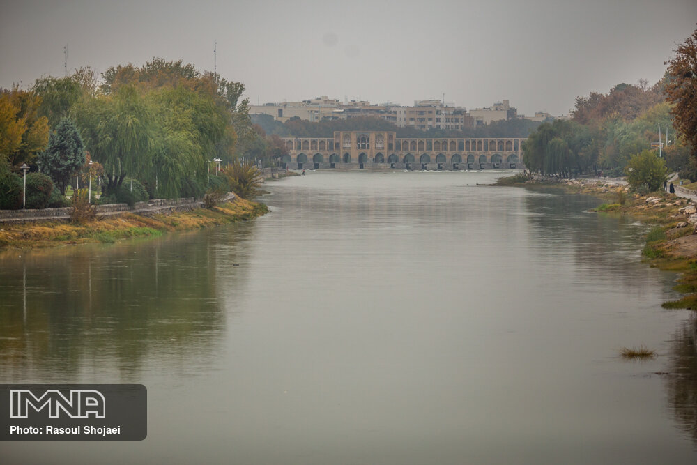 عصر امروز آلودگی از اصفهان می‌رود/ کاهش ۵ درجه‌ای دما