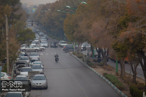 هوای اصفهان همچنان بر مدار آلودگی
