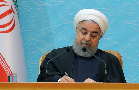 تقدیر رئیس جمهور از تلاش‌ها و خدمات ارزنده علی لاریجانی