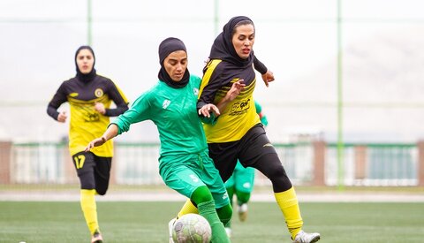 ذوب آهن در اصفهان بازی را واگذار کرد