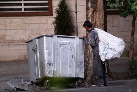 واکنش شورا به برخورد ماموران شهرداری مشهد با یک جوان زباله‌گرد