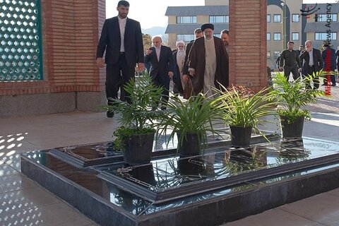 بازدید رئیسی از سایت هسته‌ای UCF اصفهان 