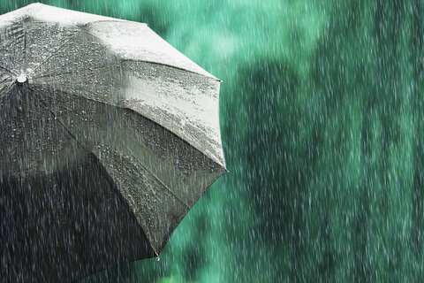 بارندگی خطر ابتلا به سرطان را افزایش می‌دهد!
