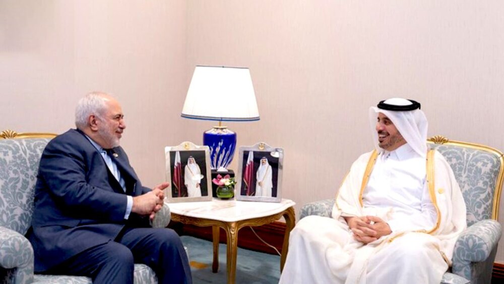 وزیر امور خارجه با نخست‌وزیر قطر دیدار کرد