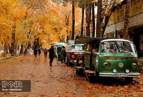 Stunning autumn in Isfahan