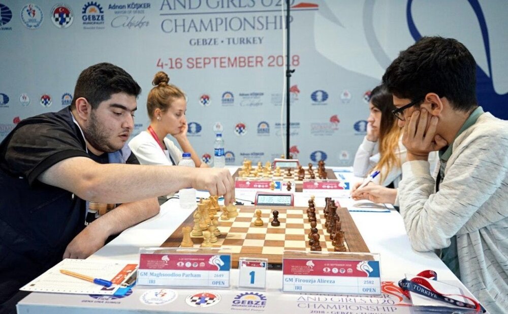 نابغه ایرانی شطرنج در یک چهارم نهایی تورنمنت کارلسن