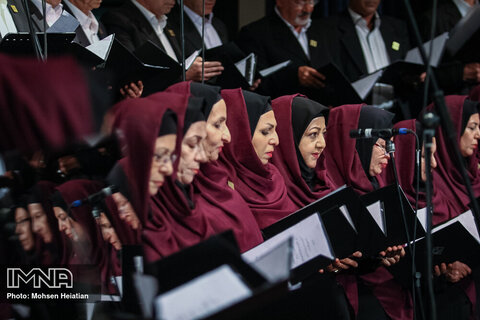 اجرای گروه کر شهروندان ارشد شهر اصفهان