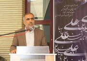 معلم ۸۰ ساله در اصفهان سرکلاس است