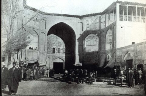 علل انتخاب اصفهان به عنوان پایتخت در دوره صفویه