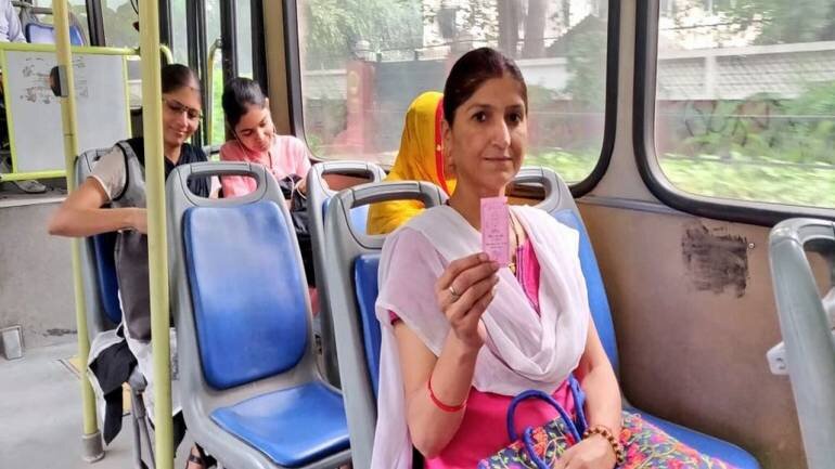 حمل و نقل عمومی برای زنان در دهلی رایگان می‌شود