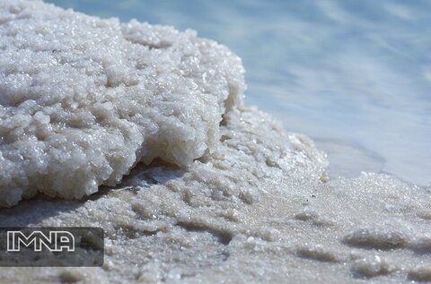 چرا نباید نمک دریا مصرف کنیم؟
