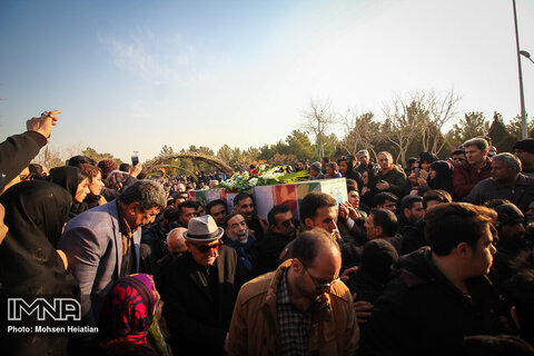 تشییع شهدای سانحه هواپیمای اوکراینی در اصفهان