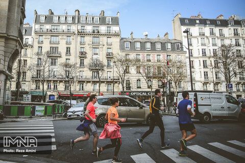 Roving in Paris