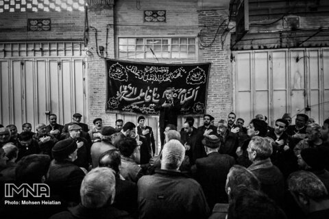 عزاداری شهادت حضرت زهرا (س) در بازار اصفهان