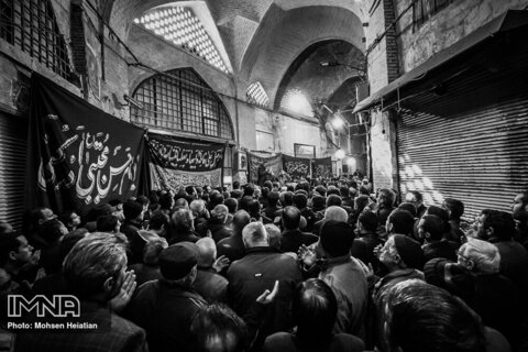 عزاداری شهادت حضرت زهرا (س) در بازار اصفهان