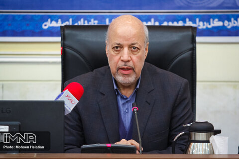  نامه استاندار اصفهان به نهادهای کشوری برای بازگشت محدودیت‌ها