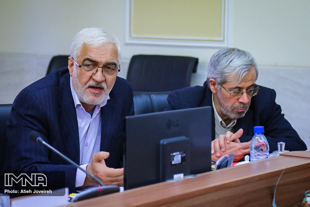 طهرانی: اگر اصلاح طلبان صلاحیت ندارند چرا در مقام‌های کشوری مسئولیت گرفتند؟
