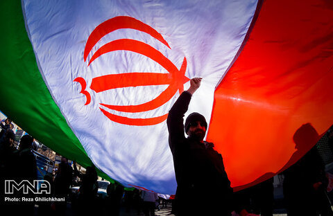 مراسم راهپیمایی ۲۲ بهمن در اصفهان آغاز شد