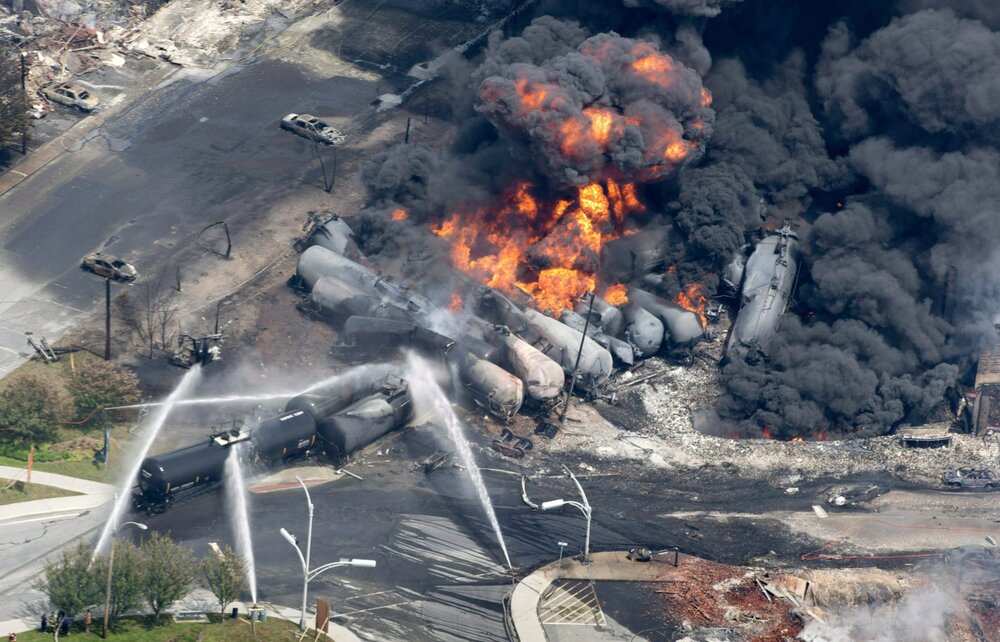 بازخوانی انفجار قطار نیشابور با بیش از ۷۰۰ کشته و زخمی + فیلم